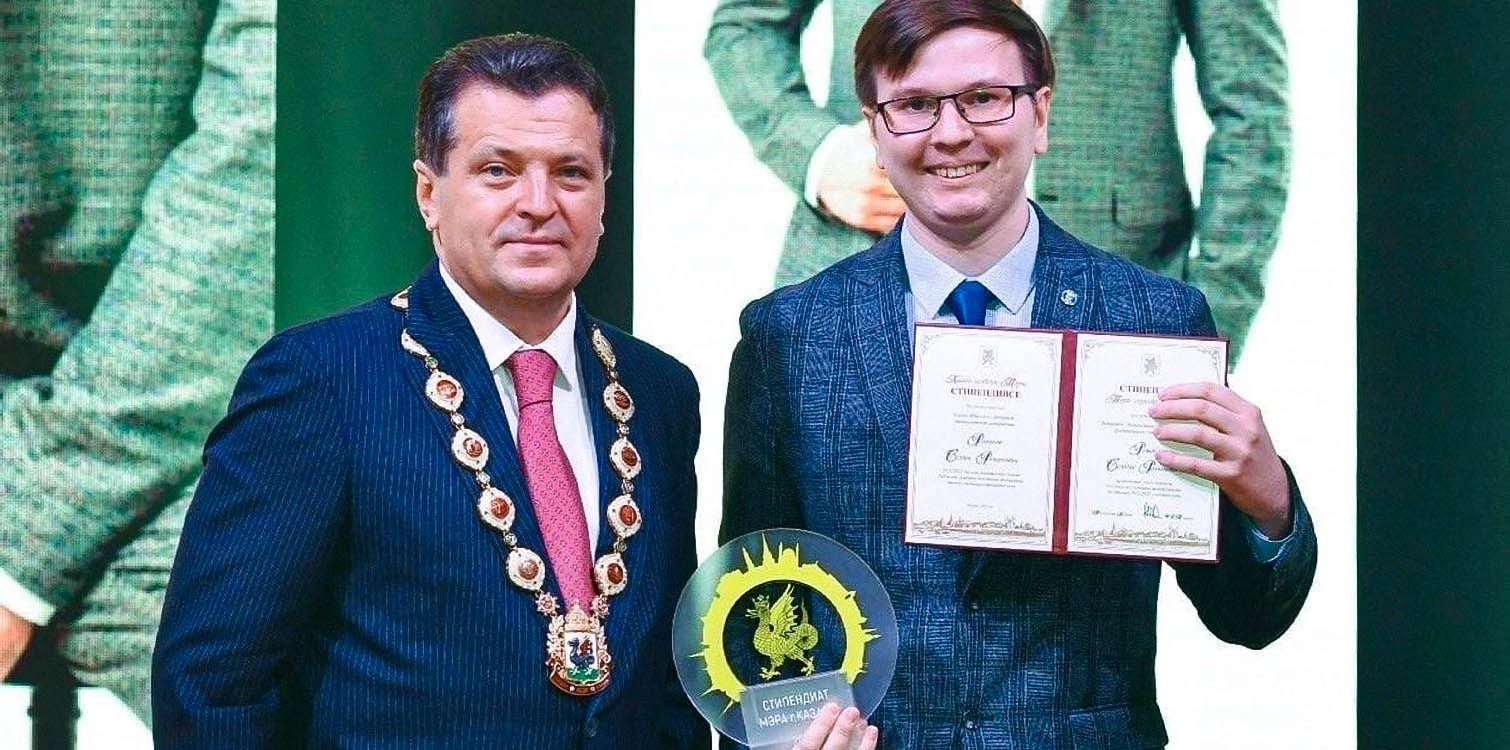 Наградные стелы для церемонии вручения именных стипендий Мэра Казани